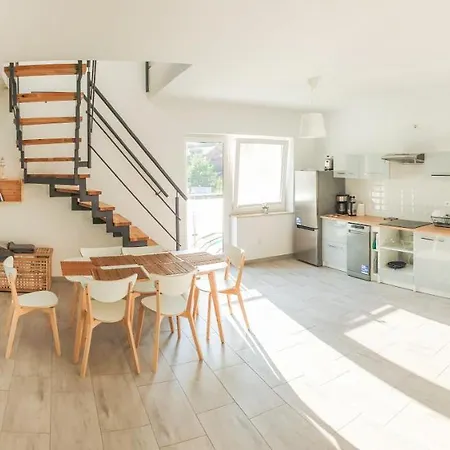 Apartamenty Ambra Debina  Zewnętrze zdjęcie