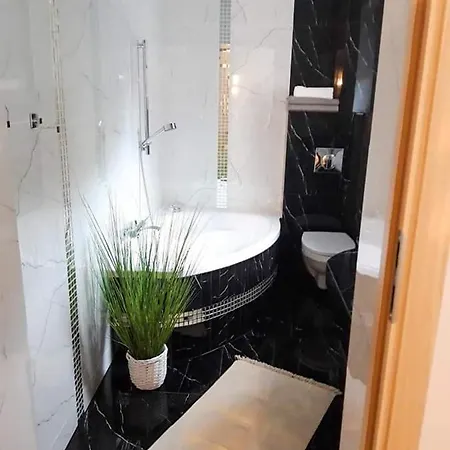 Apartamenty Ambra Debina  Zewnętrze zdjęcie