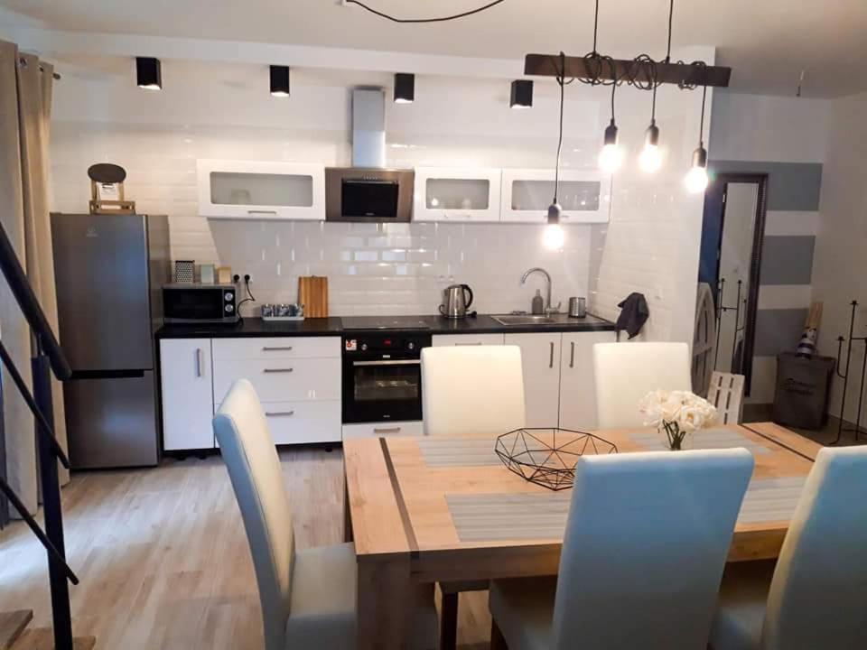 Ambra Apartment *